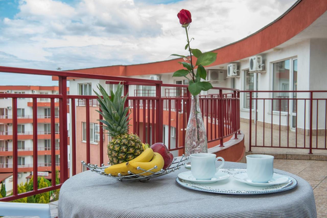 Privilege Beach Apartments Sveti Vlas Exterior photo